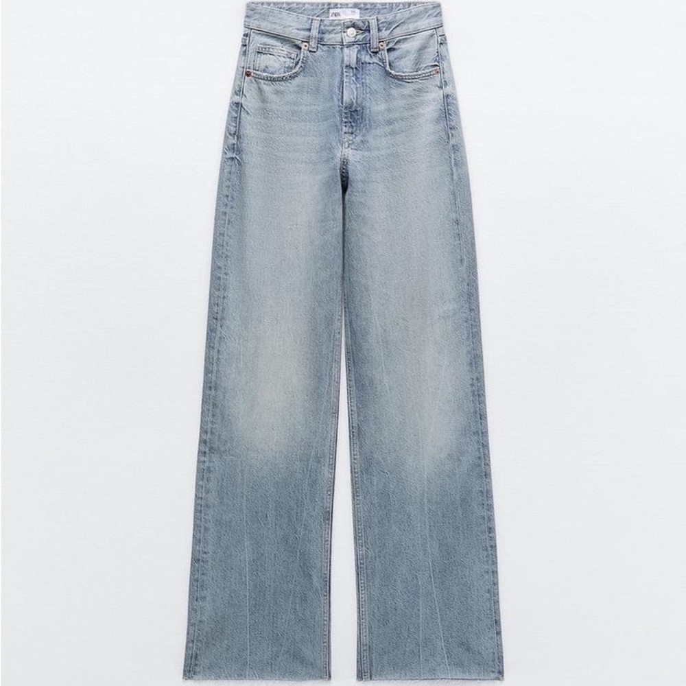 NWT ZARA Jeans with raw hem